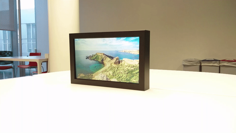 Animated GIF of 360 shot of the picture frame
