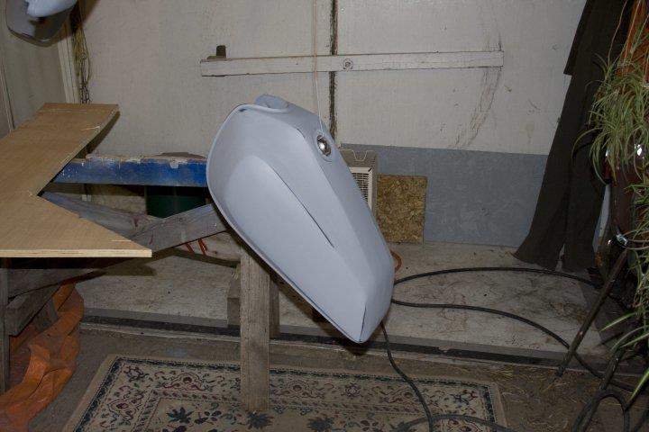 KZ650 gas tank with primer applied