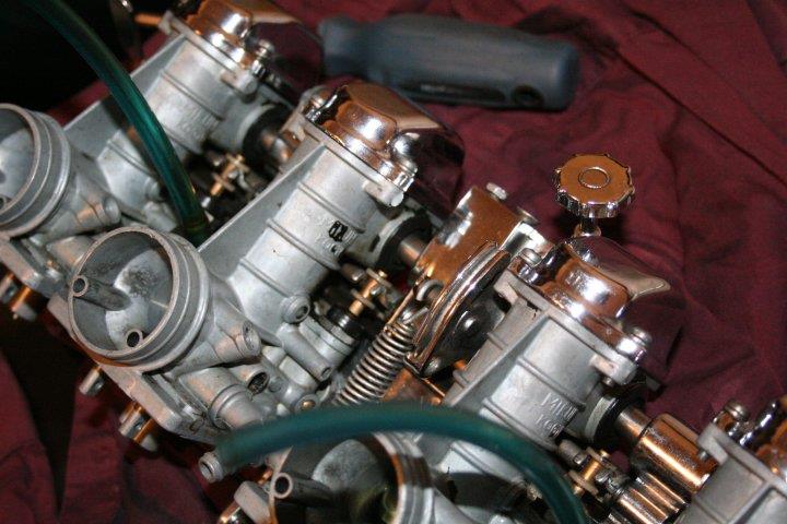 KZ650 carburetors